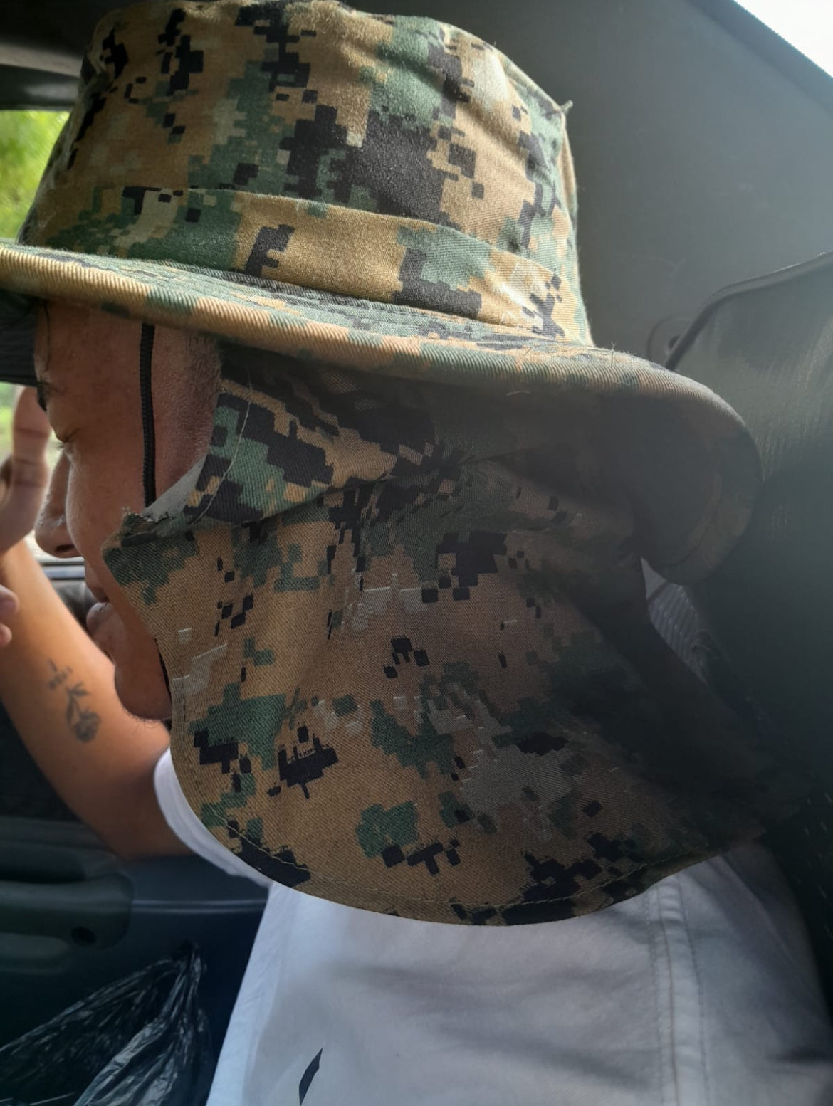 Camouflage Bucket hat with sun gater