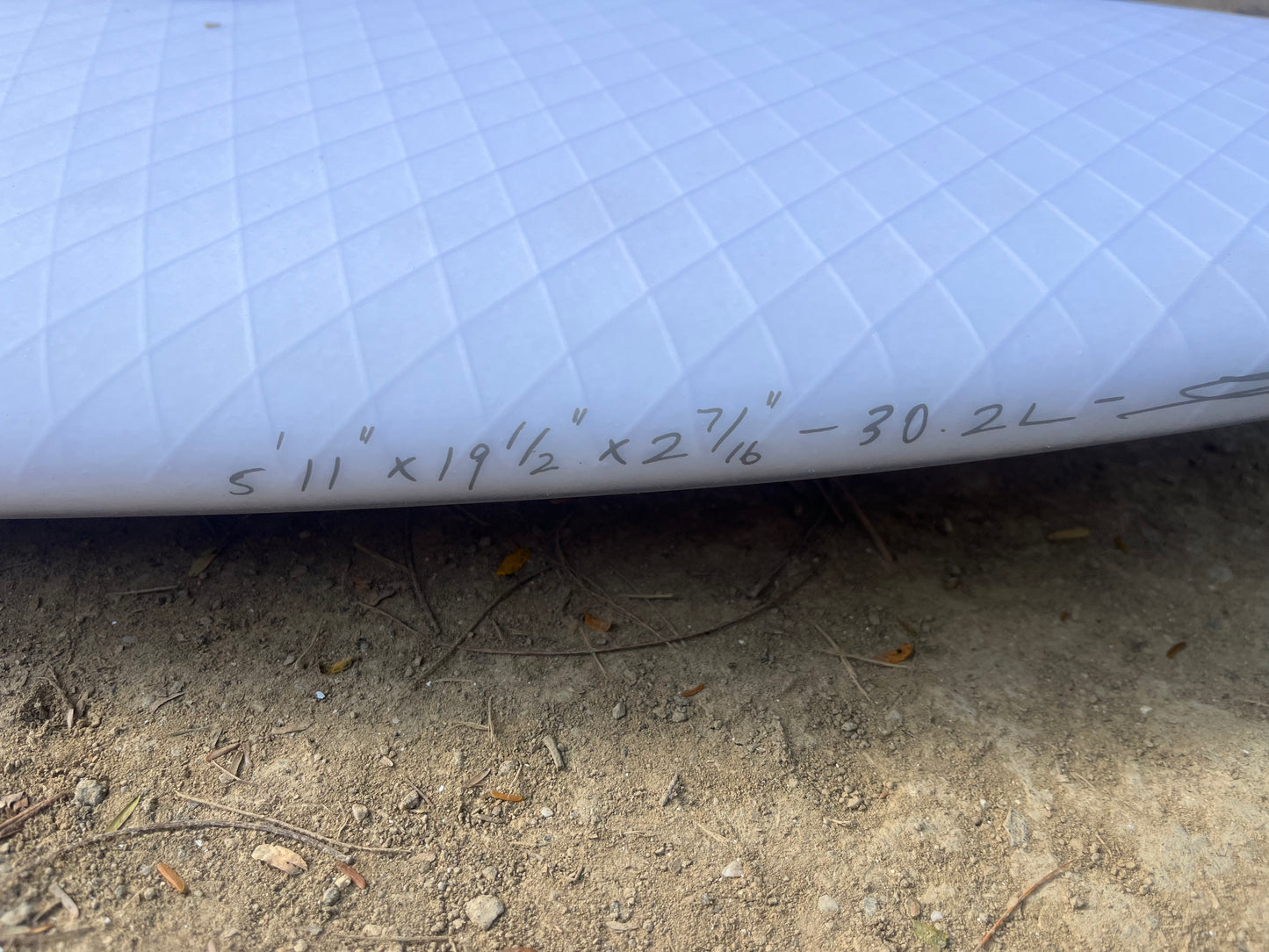 JS 5’11” zero gravity surfboard