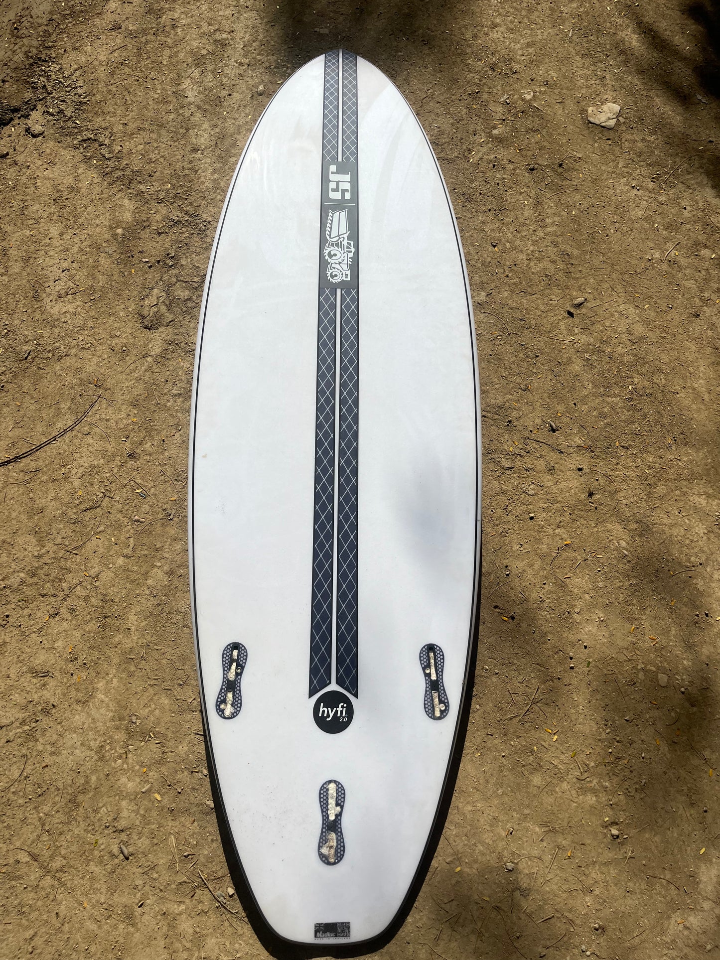 JS 5’11” zero gravity surfboard