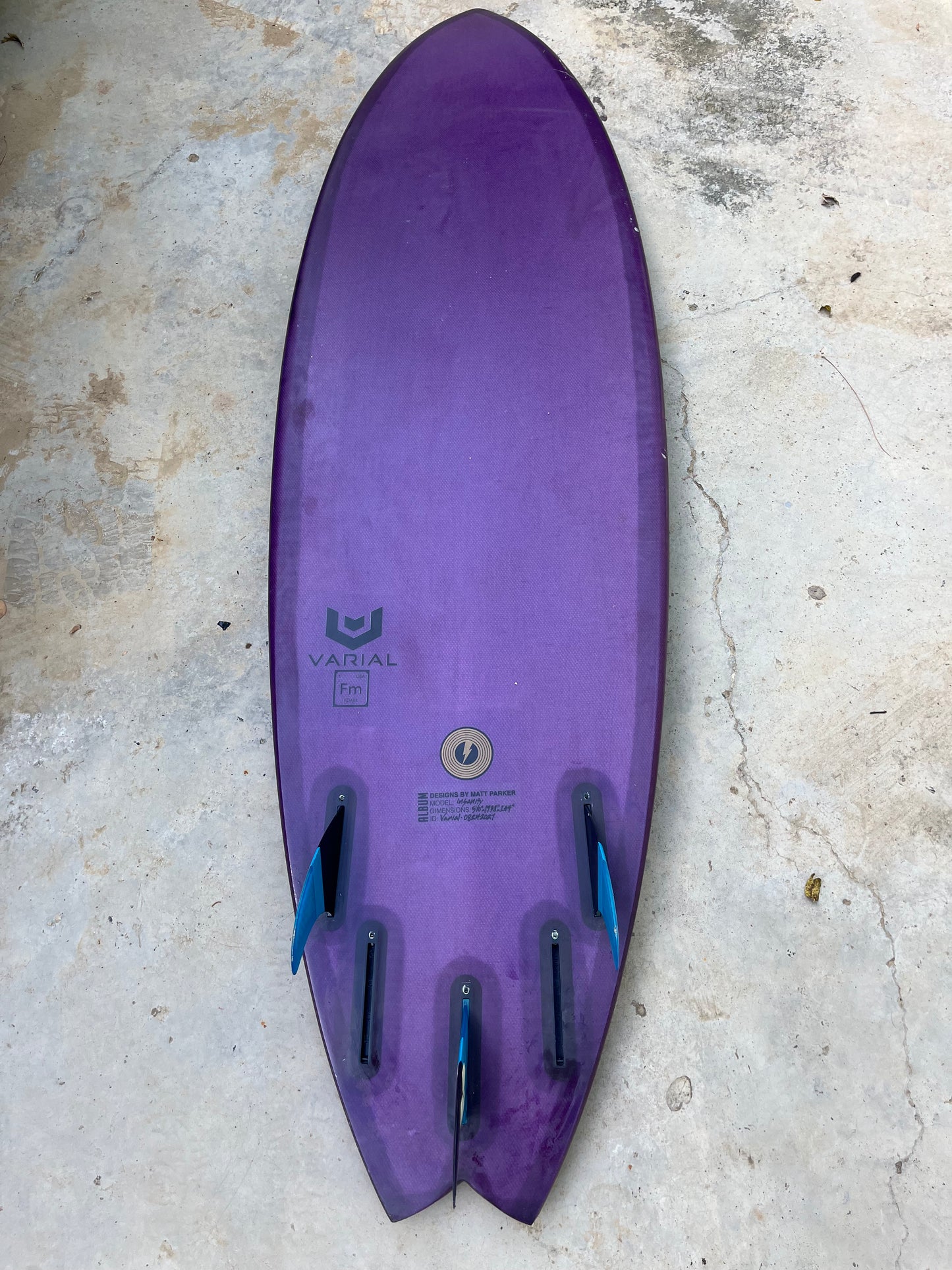 Album 5’10 epoxy surfboard